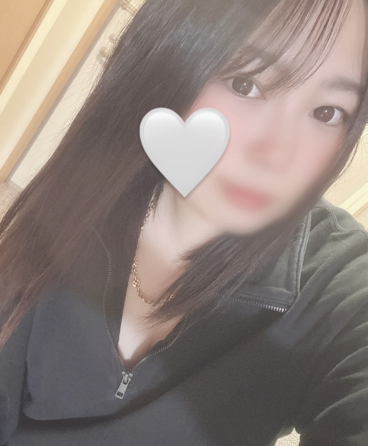 
1月ラストでございます！
まだまだ寒い日が続く...という事は
無条件に人肌が恋しくなるよね⸜❤︎⸝‍
メンエスで心も身体も温まるなんて
一石二鳥すぎるッッ💭💕
今宵はまだまだこれからです！
ひなさん24時まで勤務してます！
ぜひ、お待ちしてますね🐰🐰

 ╲来週の勤務予定╱

🍒2/2(月)18:00~22:00
🍒2/5(木)18:00~22:00

お時間短いけど、頑張って合わせて
来てくれたら喜びます(  ˙-˙  )💓