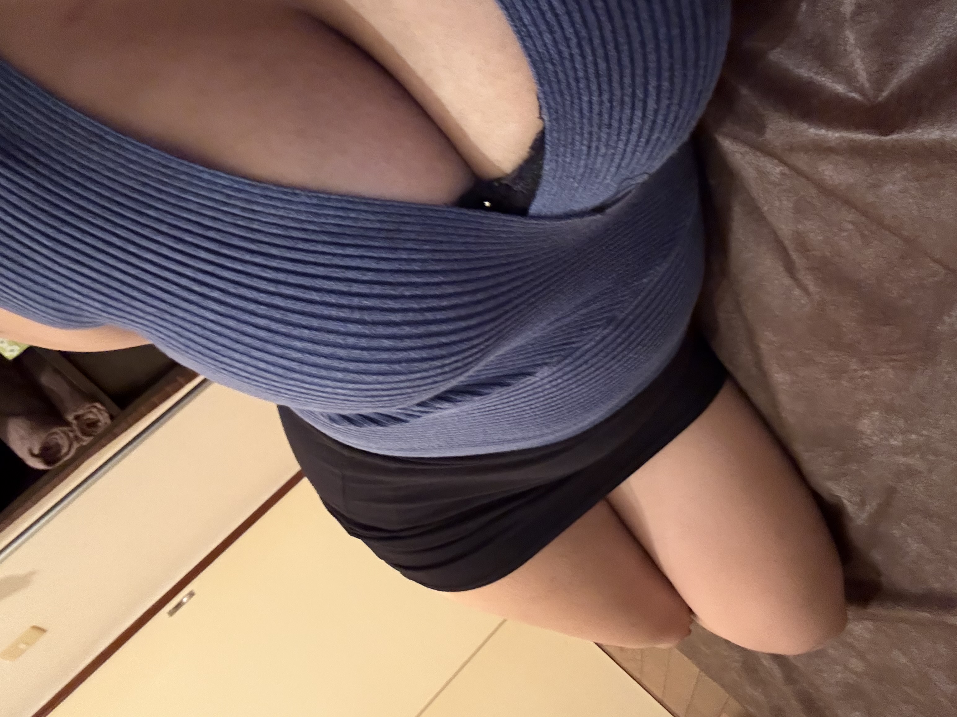 明日17:00〜22:30出勤＆雨だけど待ってます☔️💗