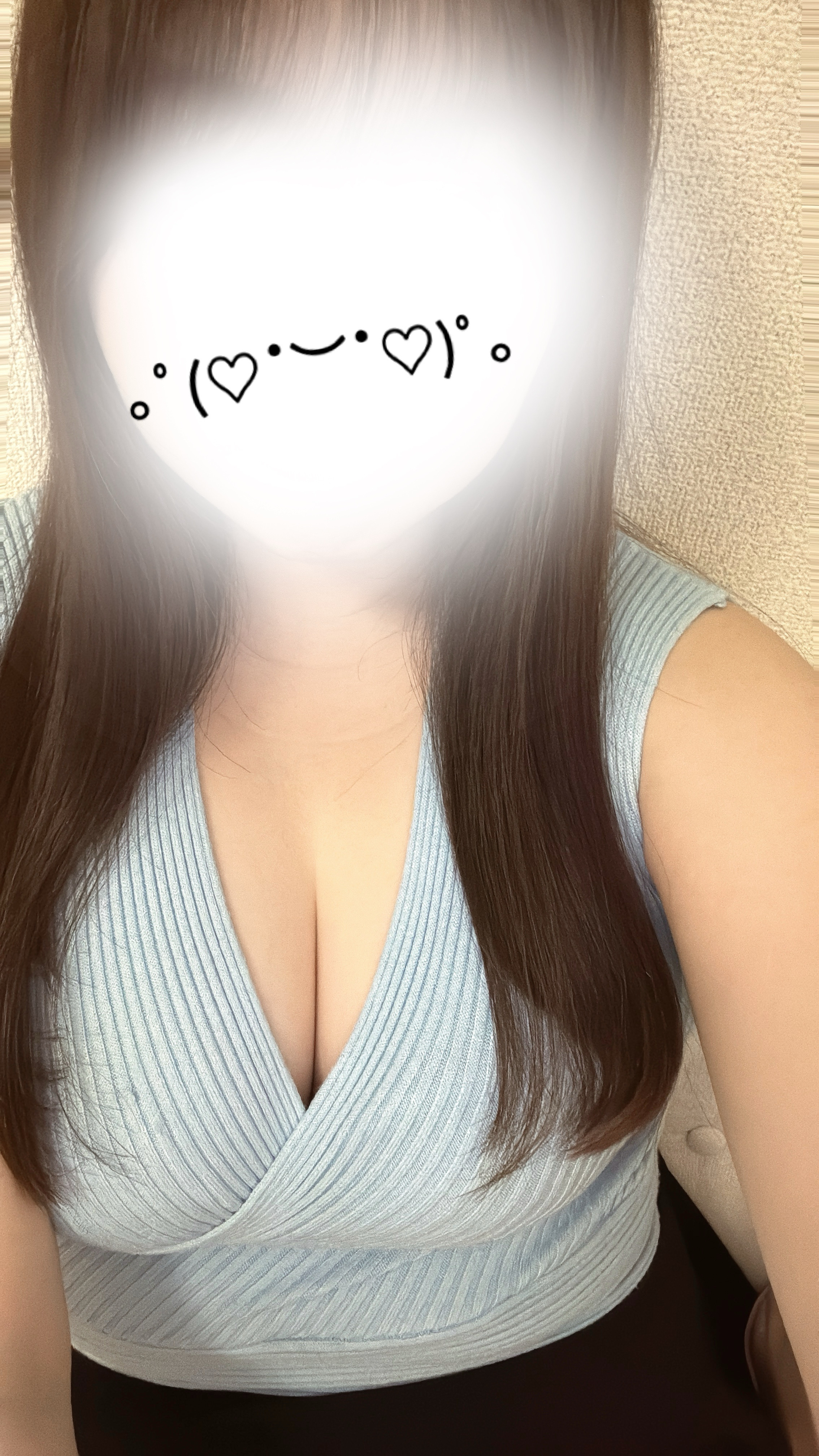 本日出勤してます(՞  ܸ. .ܸ՞)︎♡