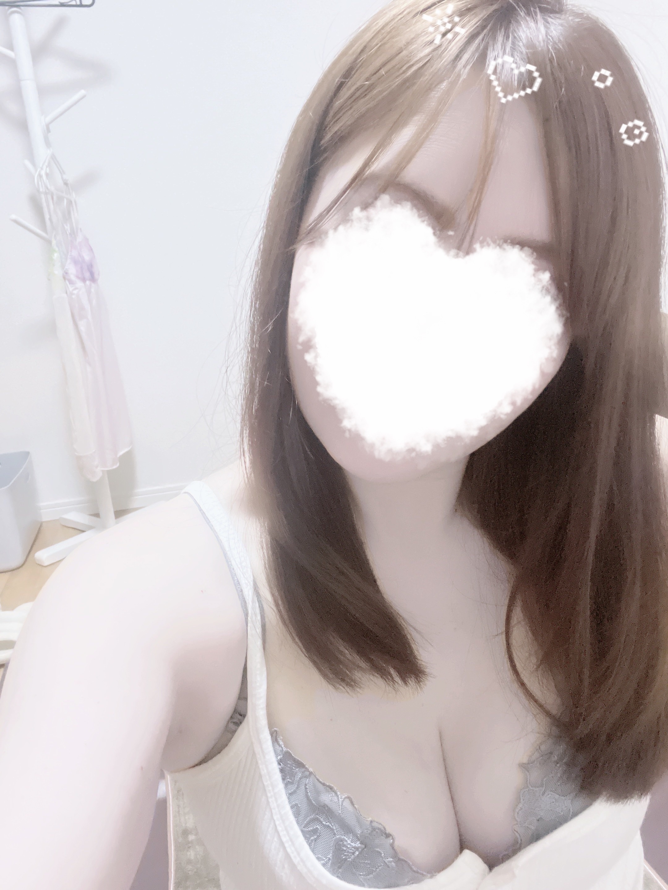 おはようございます😊
今日の夕方頃から明日は雨が酷くなるのかな💦

本日北千住11時→16時30分まで
出勤しております🌹
素敵な1日になるように
しっかりとトリートメントうけて元気に
なってほしいです🥺

おまちしております💝
