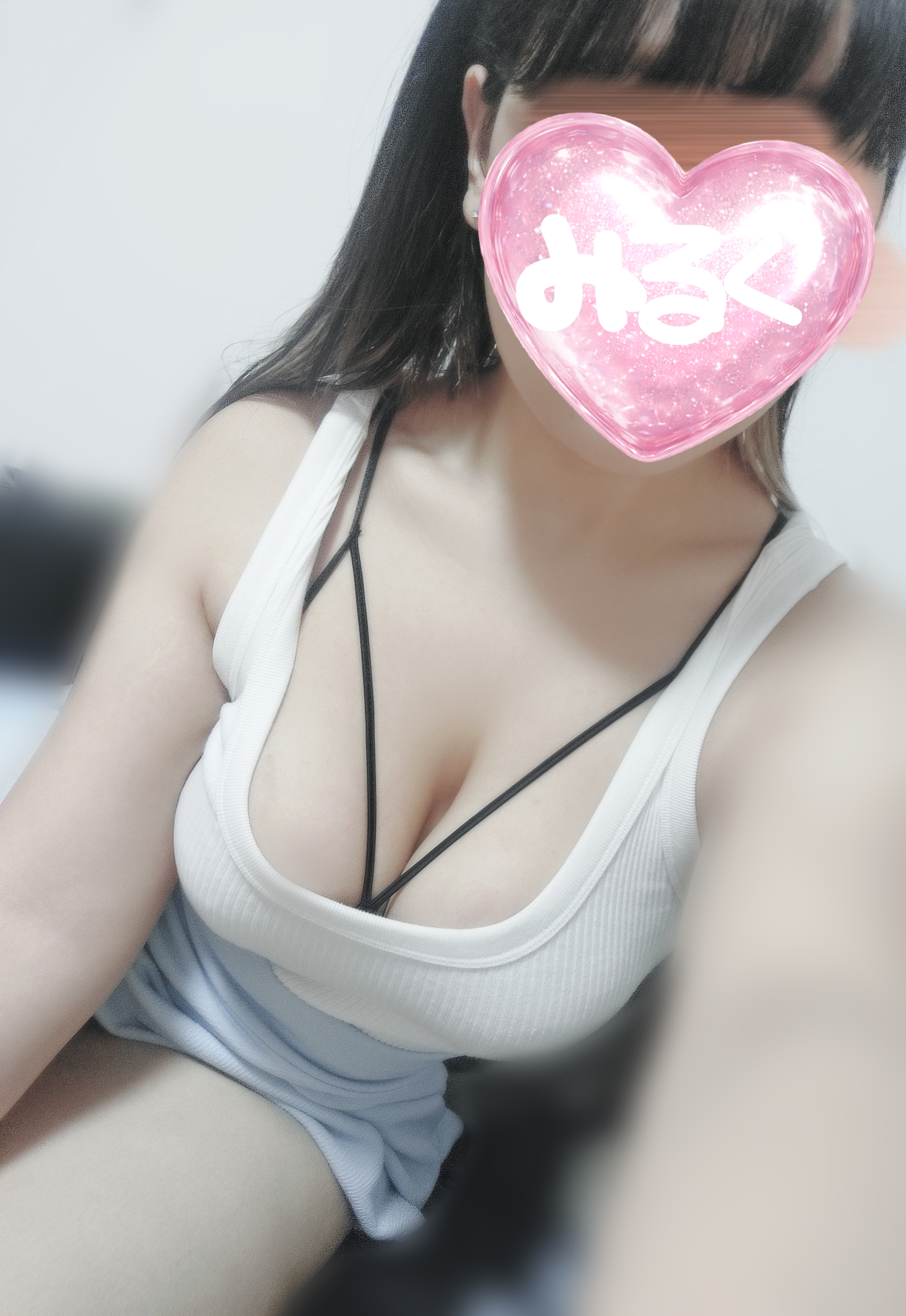 今日も本指さん✨
事前予約ありがとうございます🙇‍♀️🩷

スロットーク🎰楽しみにしてます🫶
最近負けてばっかりだから、
誰かパワーください😭👍
(からサー2を許すな💢)

まだまだ空き枠ありでーす🈳
夏始まってきて身体がだるい方！
首腰も任せてくれよなっ💪😉

北千住でお待ちしてます🩷