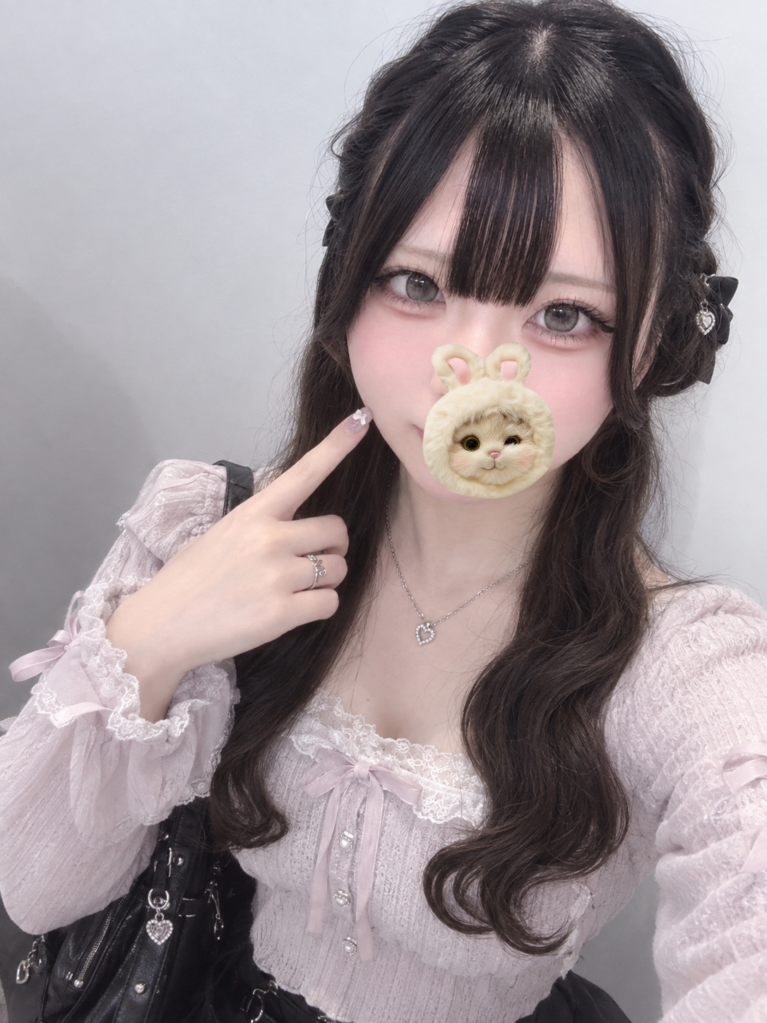 おひさしぶりです！

少しお休みいただいてましたが、
今日は久しぶりに出勤します🌷

久しぶりなのでちょっと緊張してますが、
お時間合う方いたらぜひ会いに来てください♡

今日もよろしくお願いします🫶🏻