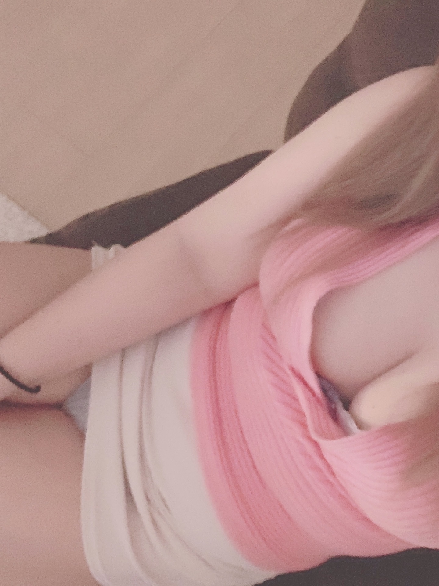 あいな