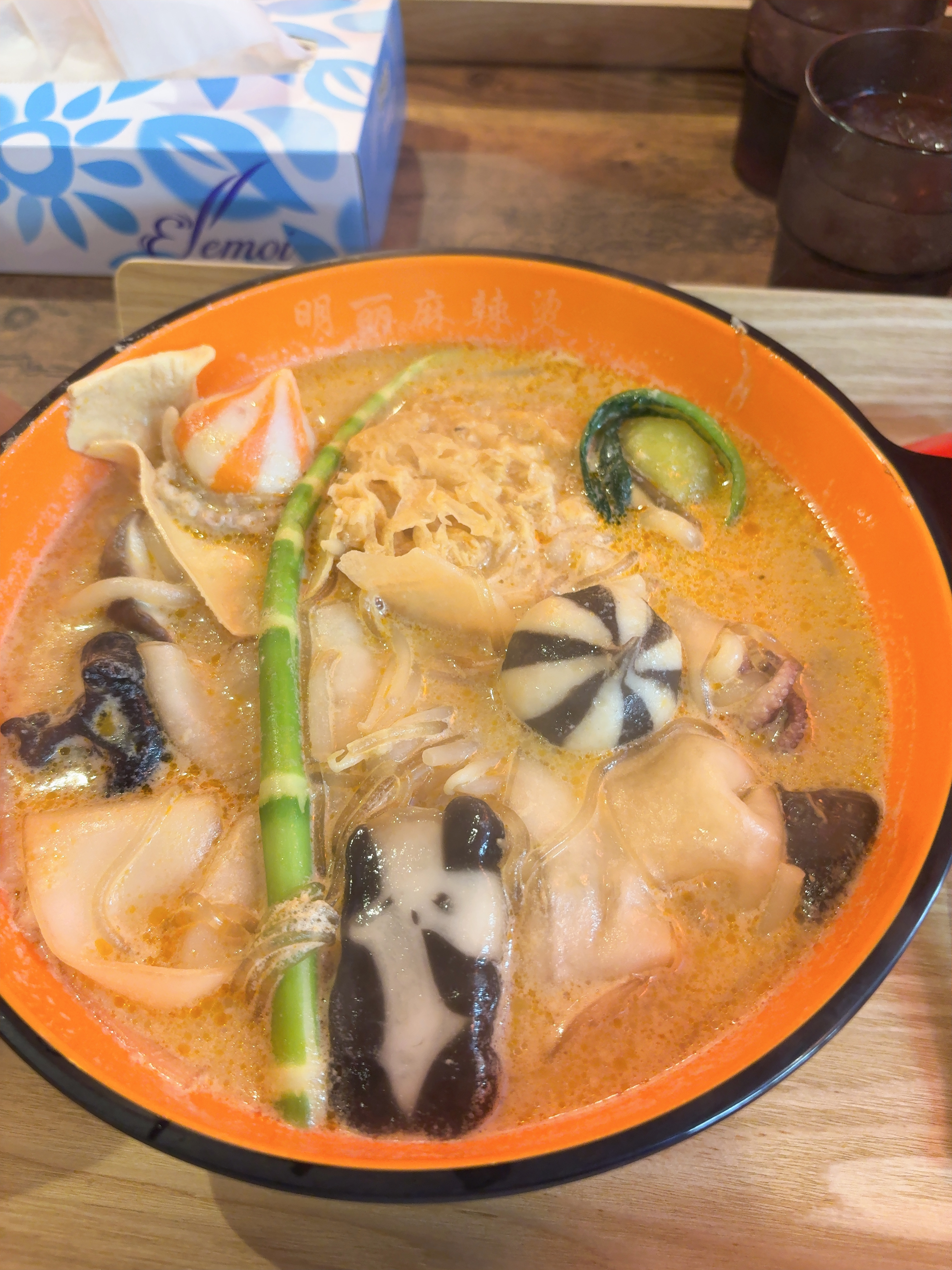 昨日と今日は久しぶりの出勤だったので、ちょっと疲れました🥹
久しぶりだとやっぱり少し緊張しますね…！
でも会いに来てくださった方とお話できて楽しかったです♡

今日はゆっくり休んで、また元気に出勤できるようにします😌

次は週末出勤の予定です！
週末にお時間合う方いたら、ぜひ会いに来てください♡
お待ちしてます🫶🏻

初めて食べた麻辣湯激うまでした✨️✨️✨️