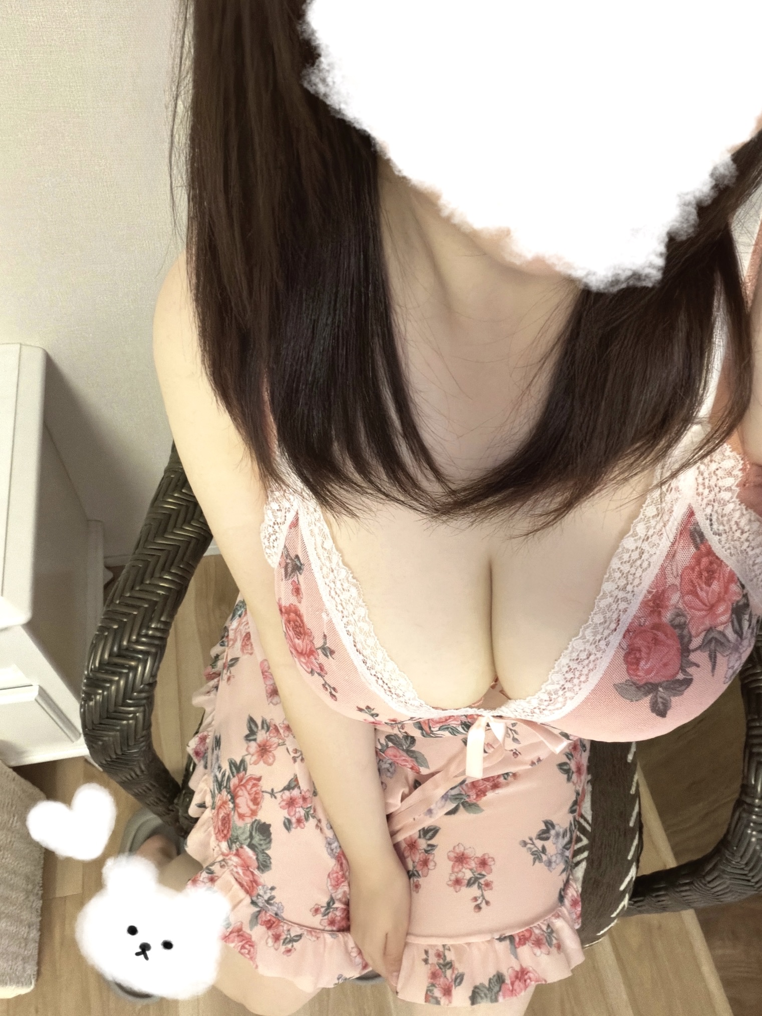 
こんにちは🐰🤍

最近ちょっとずつ寒くなってきたね🥺🍂
急に寒くなったから、みんなも体調崩さないように気をつけてね〜！

今日は 【19:30〜23:00 南浦和】 にいます🫶🏻

今日も一緒に楽しい時間過ごせたら嬉しいです☺️💫会いに来てくれる方、気をつけて来てね😌♡