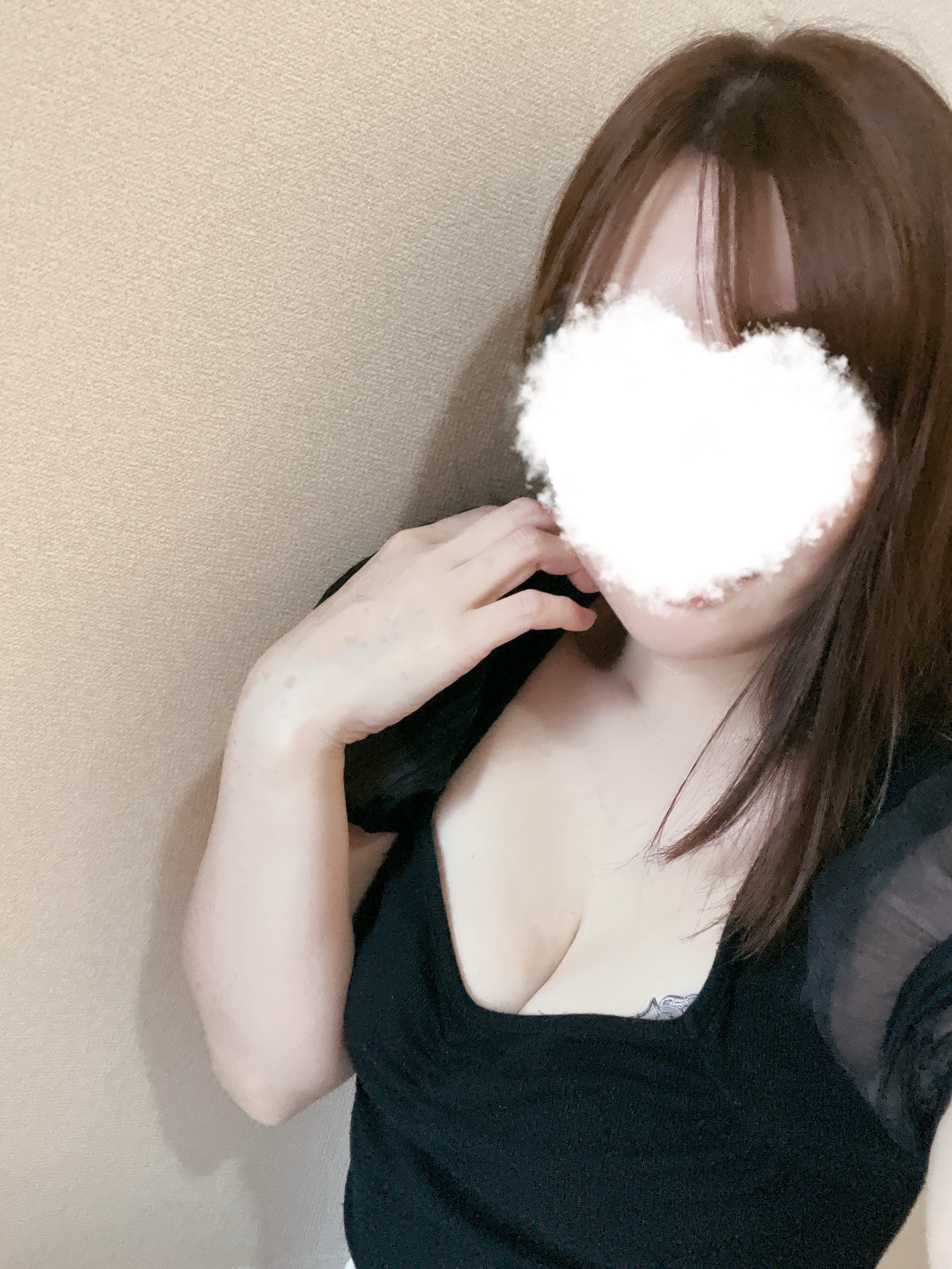 おはようございます☀️
三連休最後の日🌹

しっかりとおからだを癒しませんか🥰️

本日北千住11時→16時になります💝
ご予約もありがとうございます🫶
楽しみにお待ちしてますね💕︎