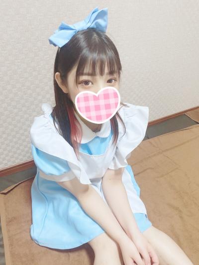 本日もお城で可愛いメイドさんがお留守番中