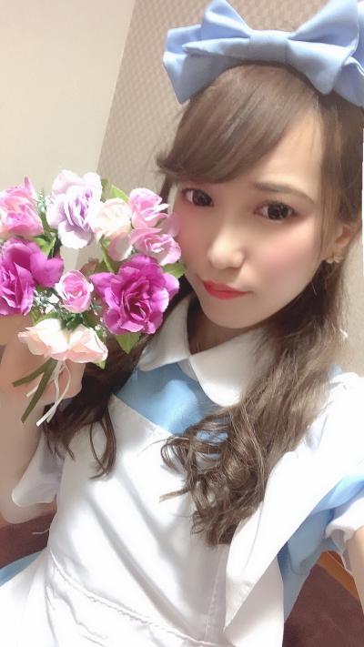 本日もお城で可愛いメイドさんがお留守番中