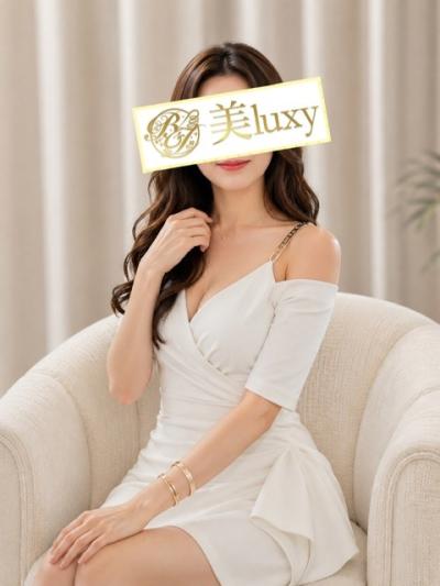 ❤️6/11（木）森香澄似‼️圧倒的人気を予感させる超新星《鳴海ことね》❤️