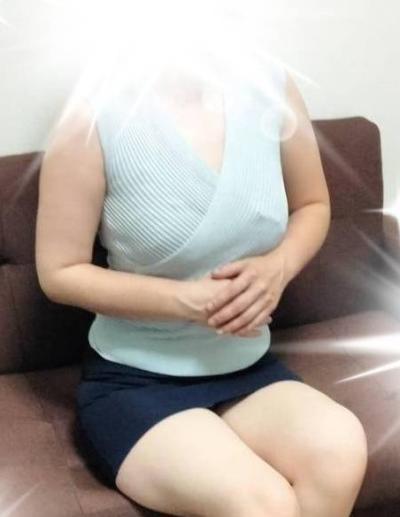 ✨美魔女と過ごす…甘く魅惑なひと時…✨