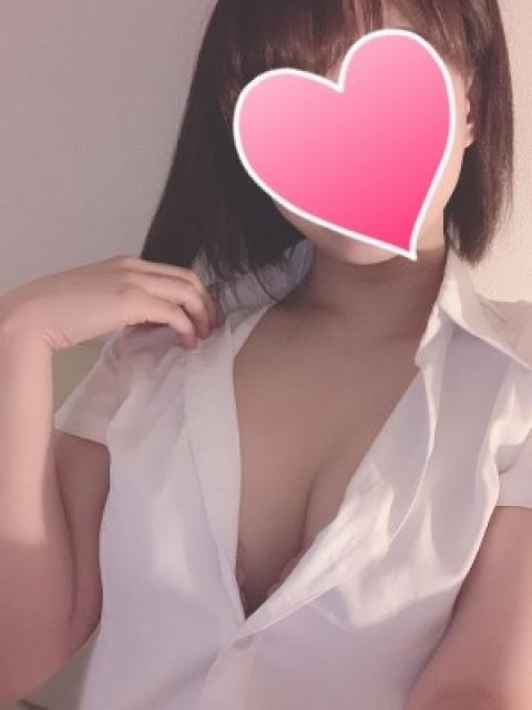 新垣 りおん(23)