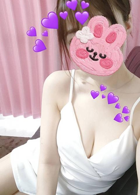 新川 真白(23)