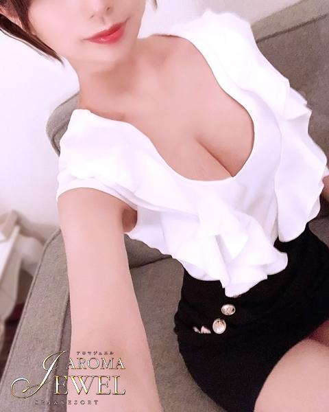 響　りか(25)