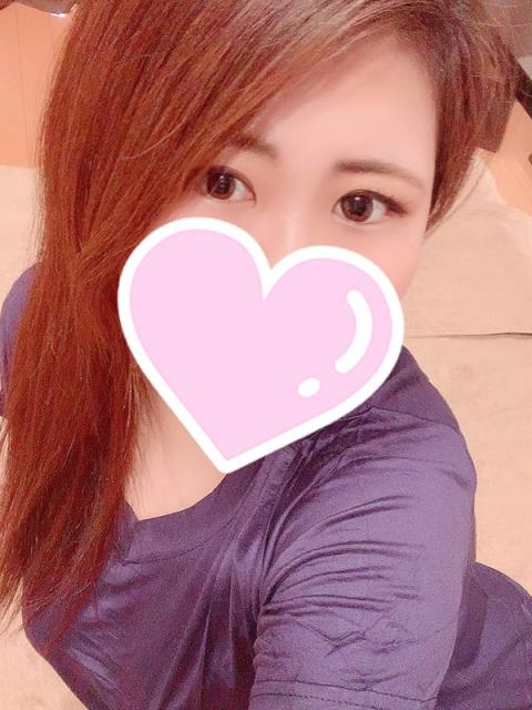 モナカ(25)
