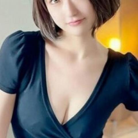 朝比奈まい(21)