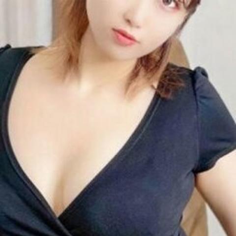 菅まこ(28)
