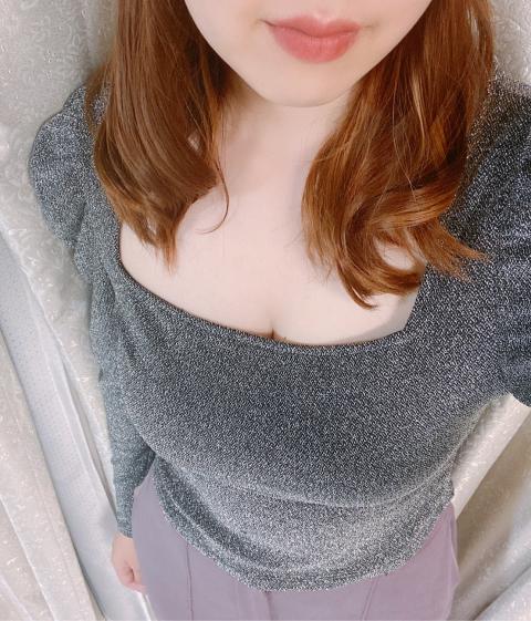 愛沢 さな(21)