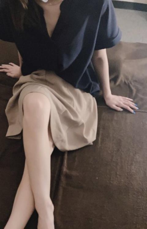 綾野えりな(19)
