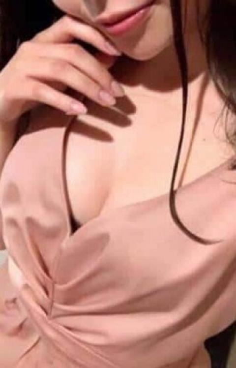 もえ(24)