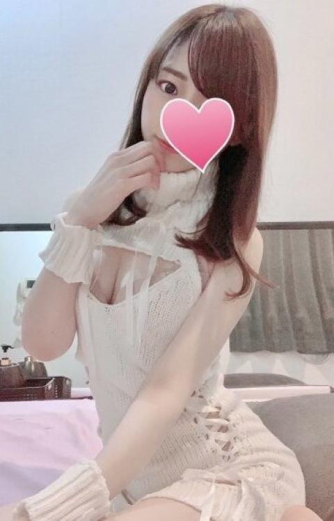 葉月なな(26)