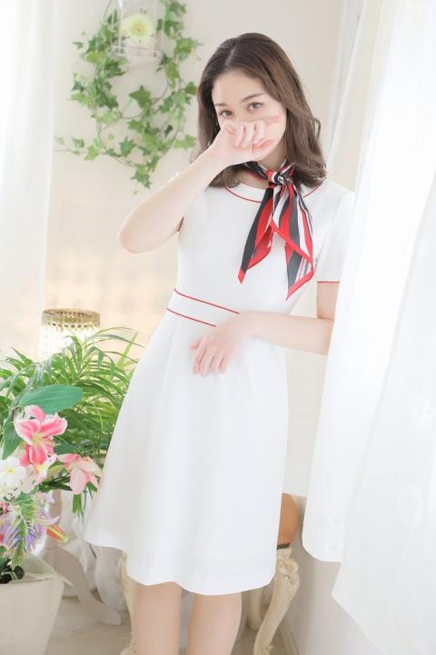 葉山じゅり(24)