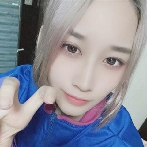 藤崎かえで(21)