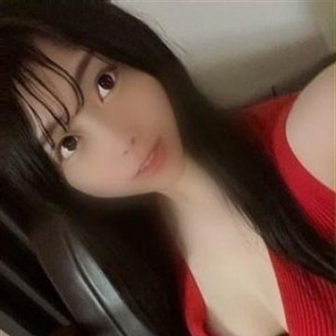 作間さな(21)