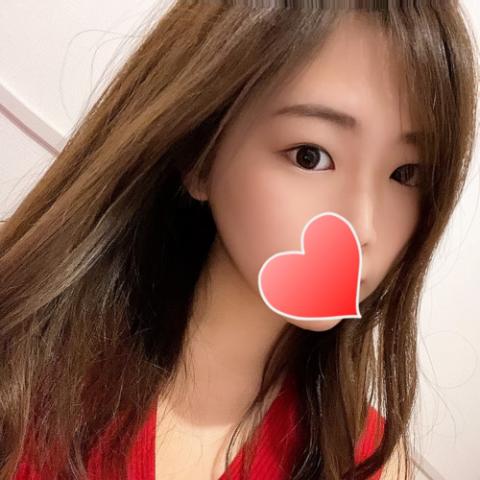 加賀ゆな(22)