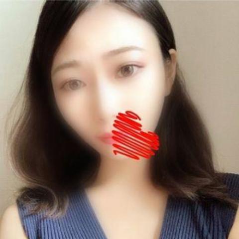 冬月りん(22)