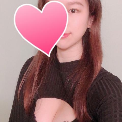 綾瀬りさ(25)