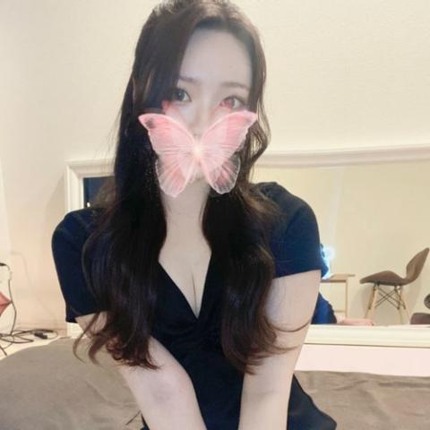 青山あいら(22)