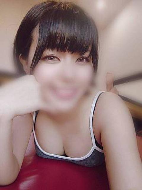 泉りこ(25)