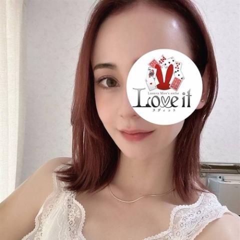 宮澤エマ(29)