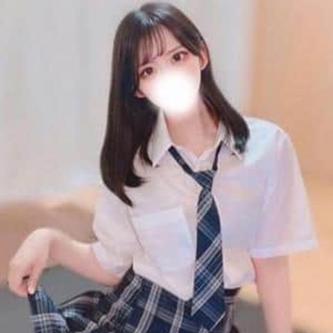 みくも(22)