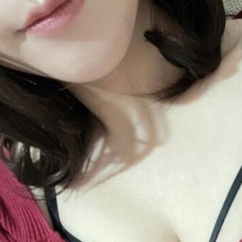 こはる（20代後半）        