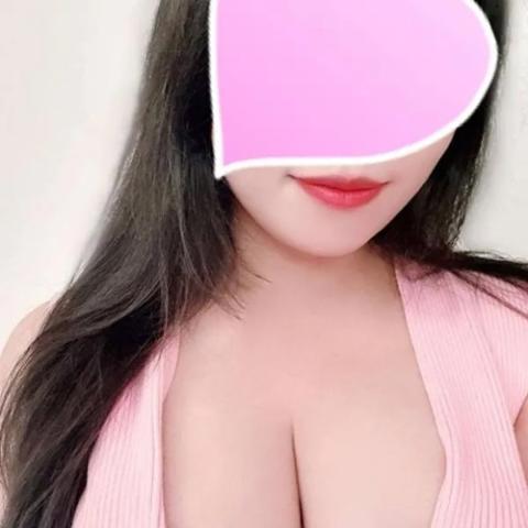 れいな(23)