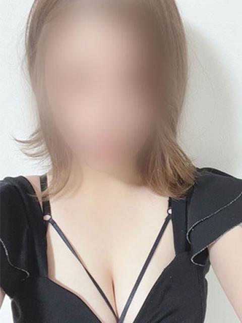 れいな(22)