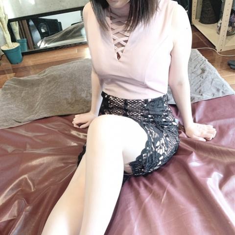 川村ゆりの(23)