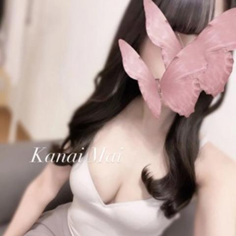 金井まい(19)