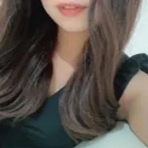 絵里奈(えりな)(28)