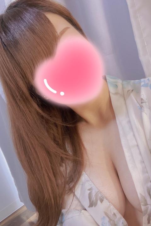 水嶋　かのん(28)