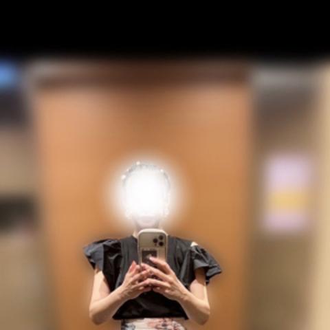綾瀬なつ(48)