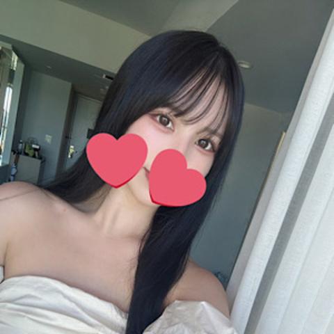 桃瀬もも(23)