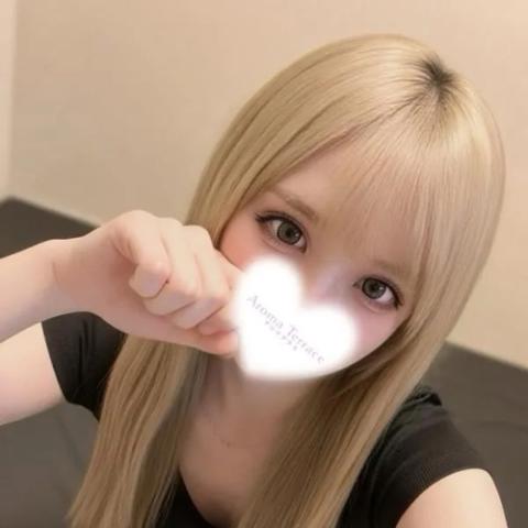 みあ(18)