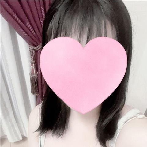 みい(19)