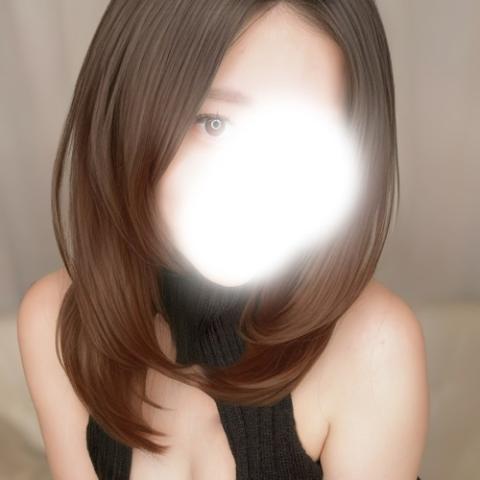 真白あんず(24)