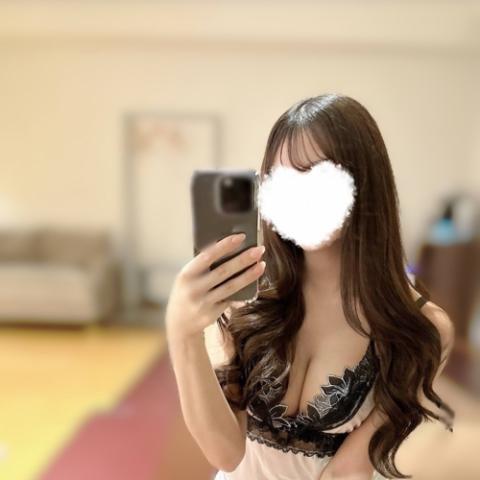 七瀬凛(24)