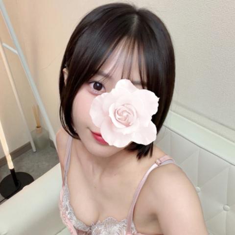 れい(23)