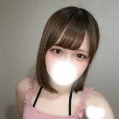 篠原ゆい(22)