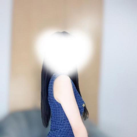 田島りり(27)